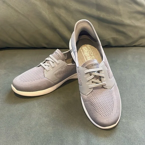 Skechers On The Go Slip-Ins Gray Sz 9.5 - Picture 1 of 6